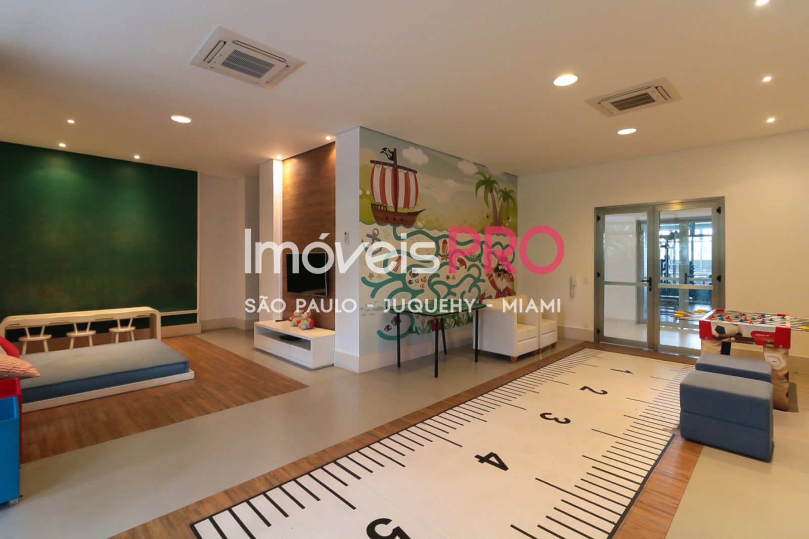 Foto :: https://assets.imoveispro.com.br/thumb/IP11127/cobertura-venda-campo-belo_IP11127_65_1920x1080.jpg?