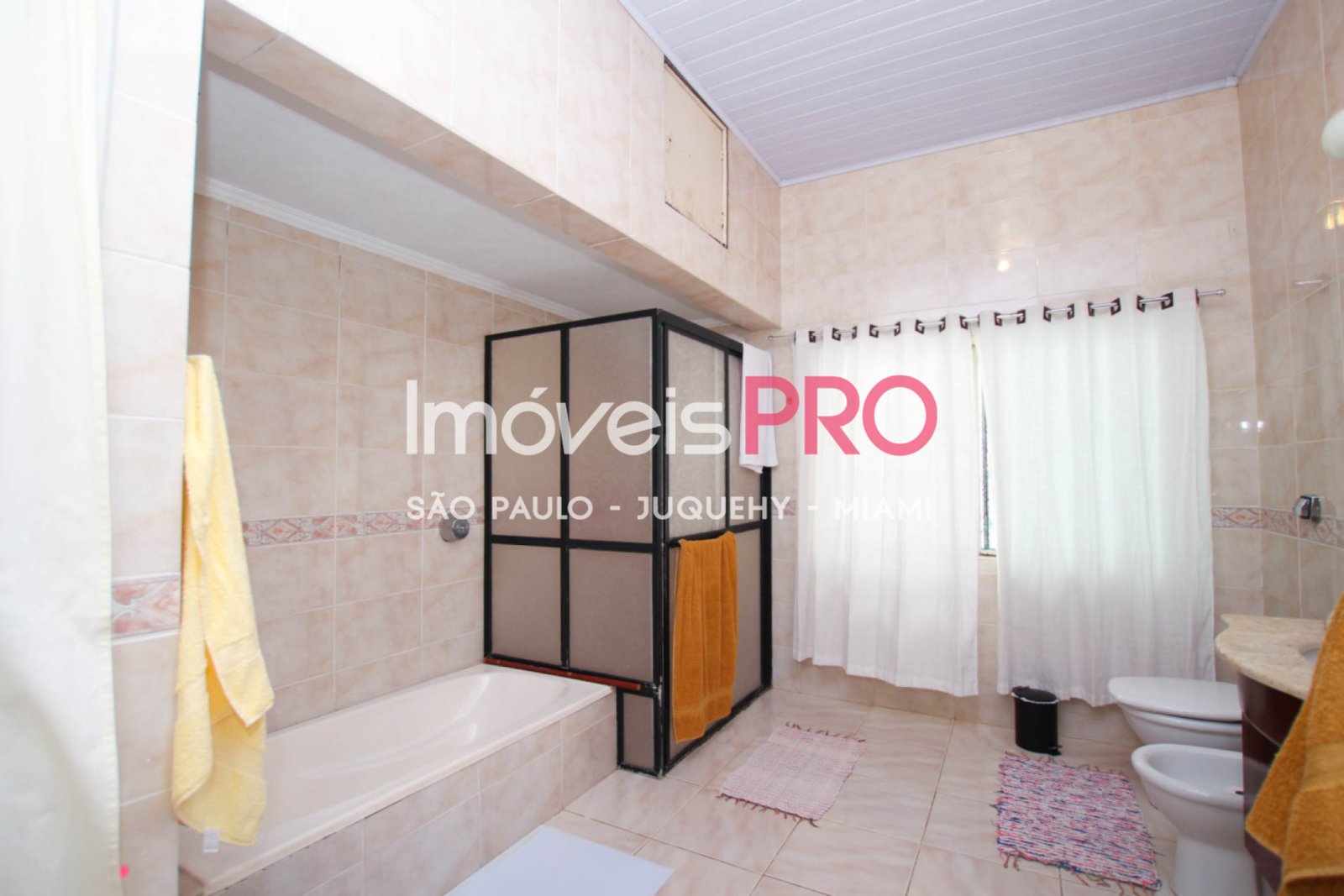 Foto :: https://assets.imoveispro.com.br/thumb/IP11720/casa-terrea-venda-planalto-paulista_IP11720_11_1920x1080.jpg?