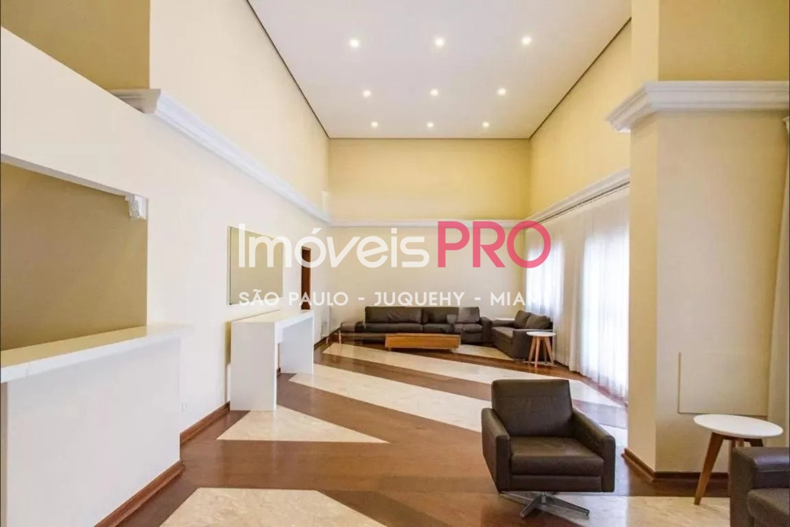 Foto :: IP11932