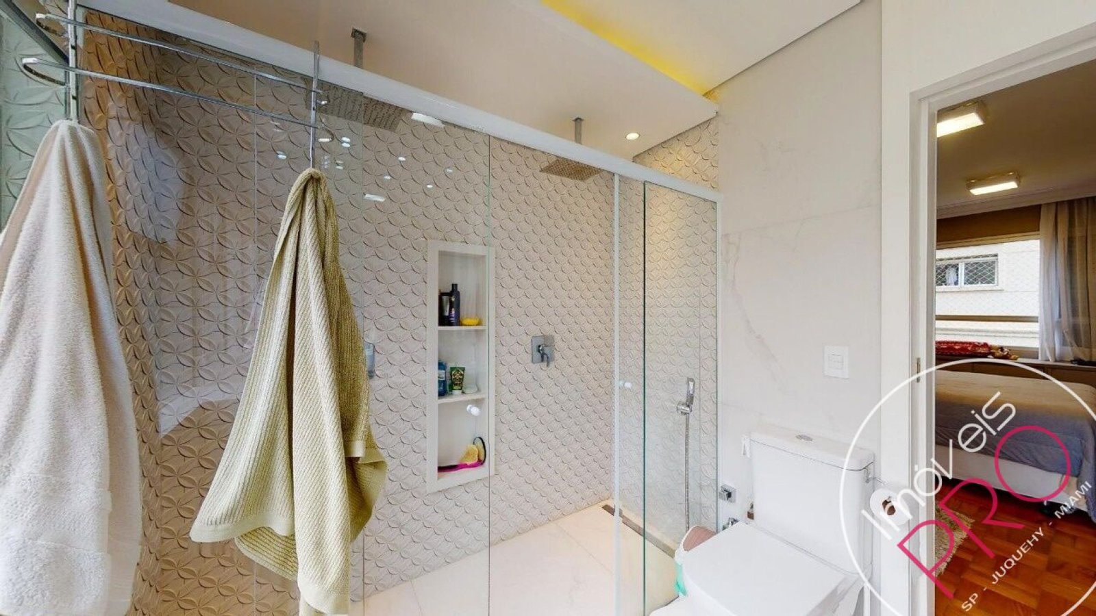 Foto :: https://assets.imoveispro.com.br/thumb/IP12288/apartamento-venda-moema_IP12288_17_1920x1080.jpg?