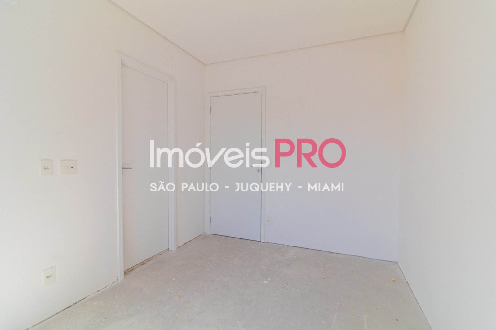 Foto :: https://assets.imoveispro.com.br/thumb/IP12450/apartamento-venda-pinheiros_IP12450_41_1920x1080.jpg?