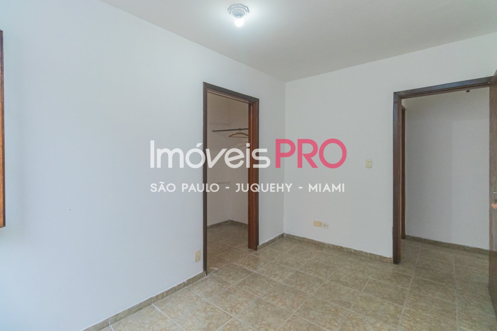Foto :: IP13647