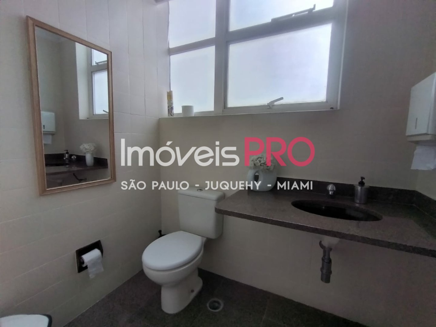 Conj. Comercial para Vender, Vila Nova Conceição | Cód: IP13993 — 