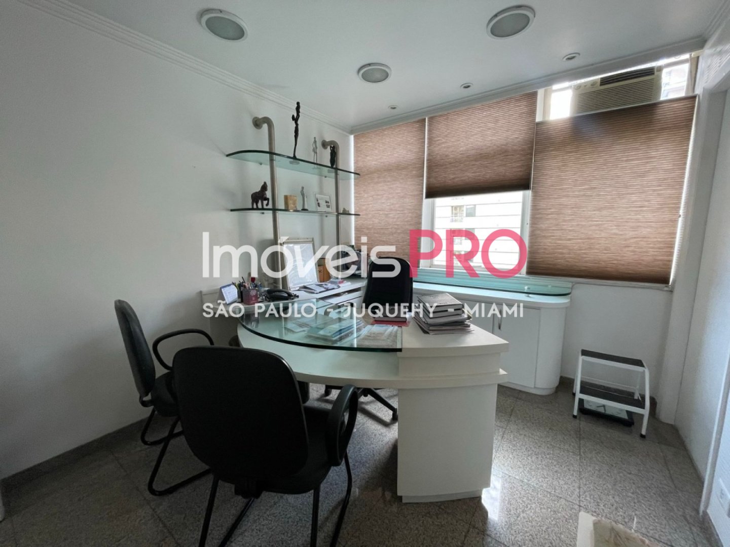 Conj. Comercial para Vender, Vila Nova Conceição | Cód: IP13993 — 