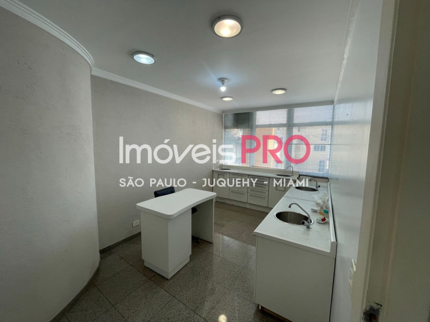 Conj. Comercial para Vender, Vila Nova Conceição | Cód: IP13993 — 