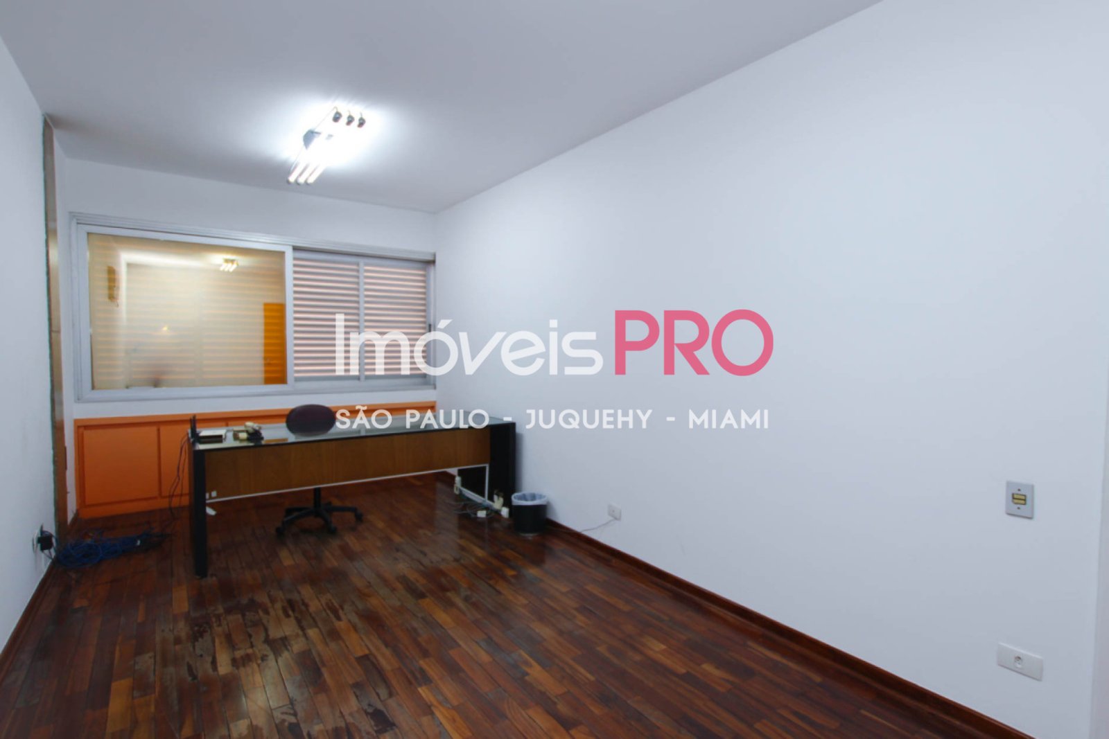 Foto :: https://assets.imoveispro.com.br/thumb/IP14916/comercial-venda-moema_IP14916_17_1920x1080.jpg?