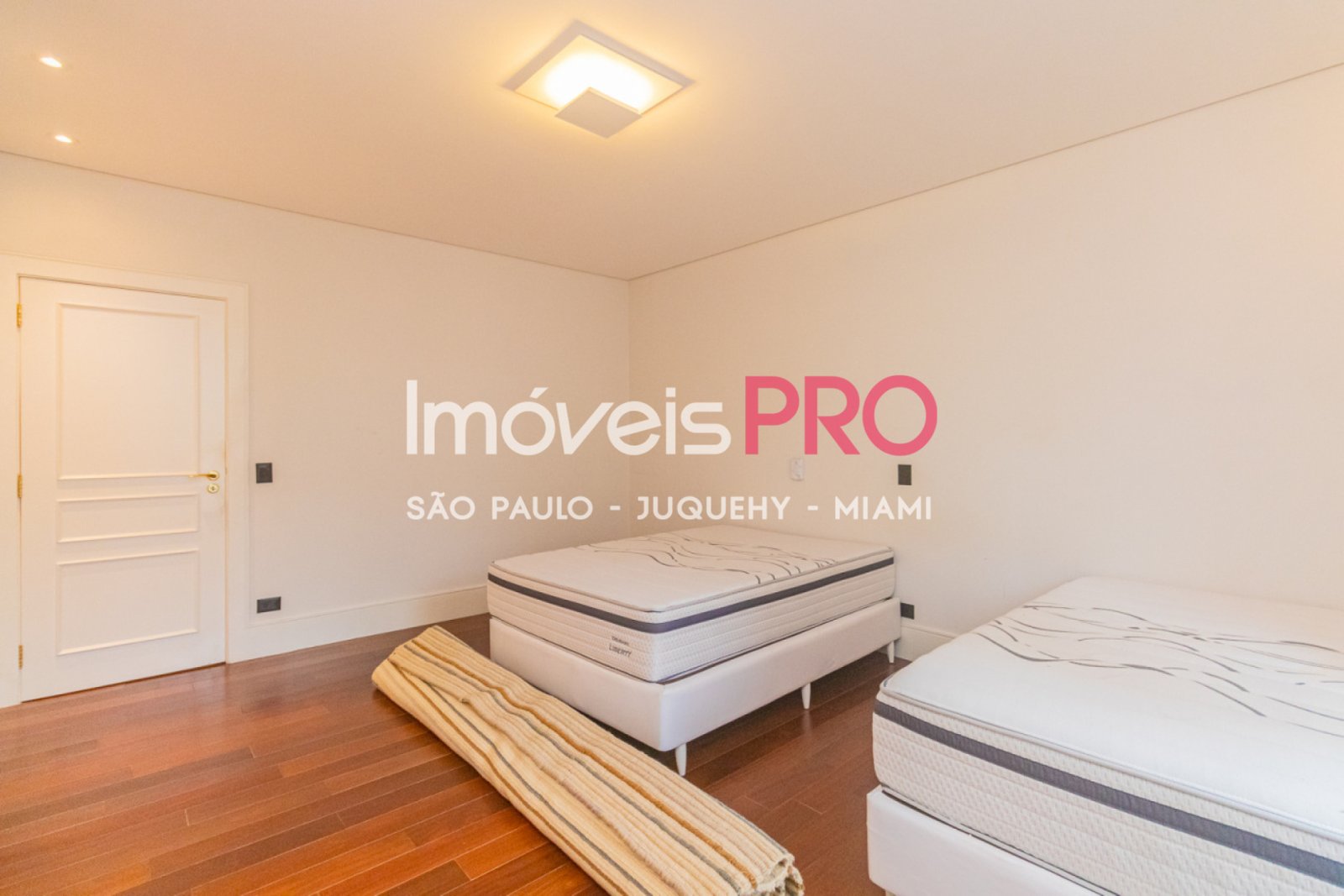 Foto :: https://assets.imoveispro.com.br/thumb/IP15679/apartamento-venda-jardim-paulista_IP15679_35_1920x1080.jpg?