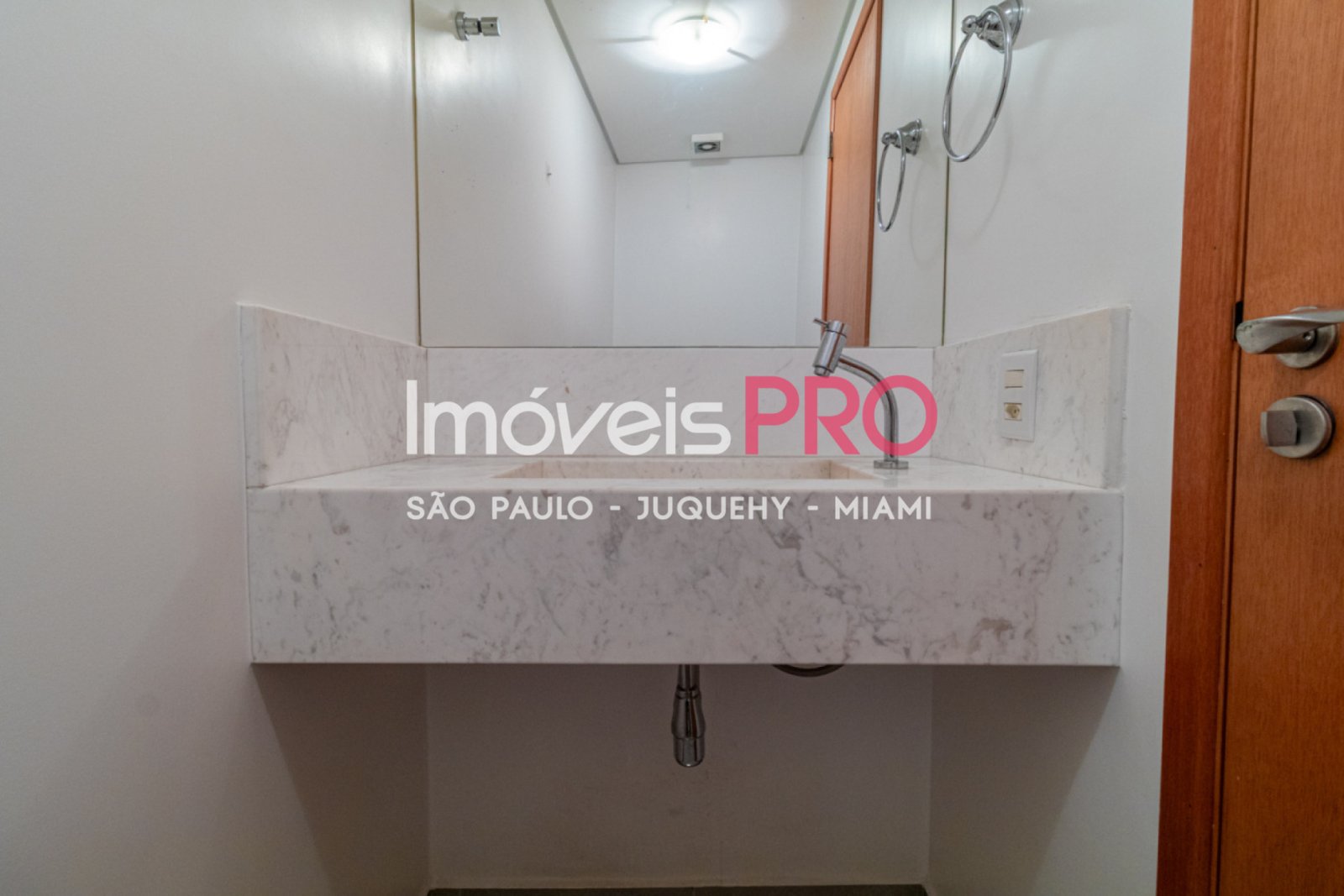 Foto :: https://assets.imoveispro.com.br/thumb/IP15819/cobertura-venda-vila-sonia_IP15819_29_1920x1080.jpg?