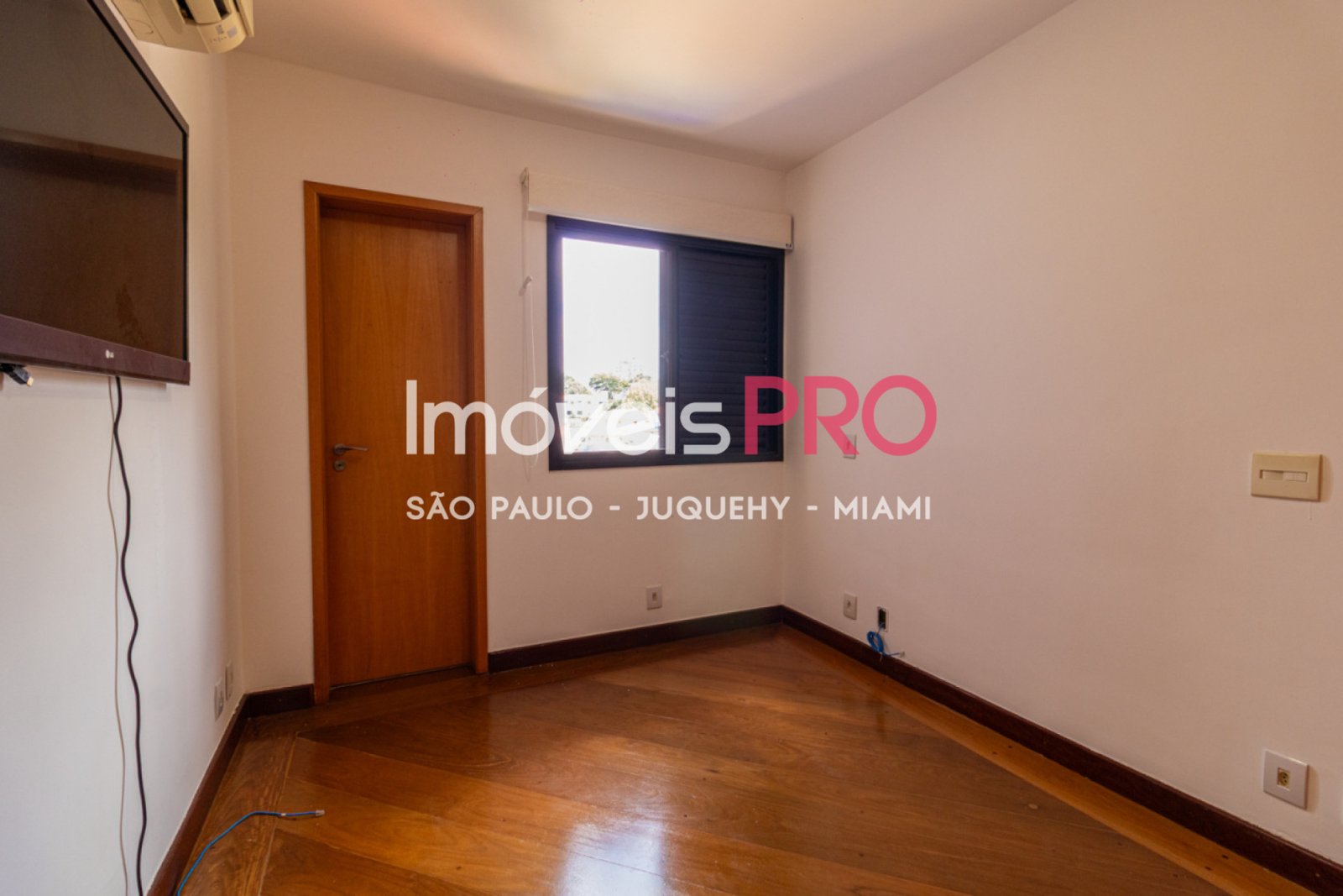 Foto :: https://assets.imoveispro.com.br/thumb/IP15819/cobertura-venda-vila-sonia_IP15819_35_1920x1080.jpg?