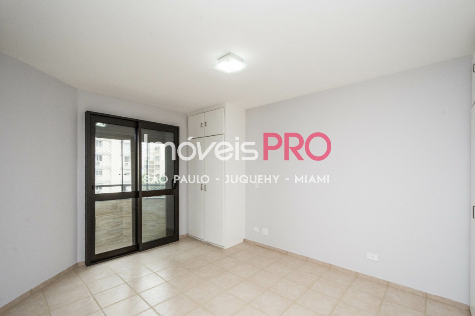 Foto :: https://assets.imoveispro.com.br/thumb/IP16856/apartamento-venda-vila-nova-conceicao_IP16856_11_1920x1080.jpg?