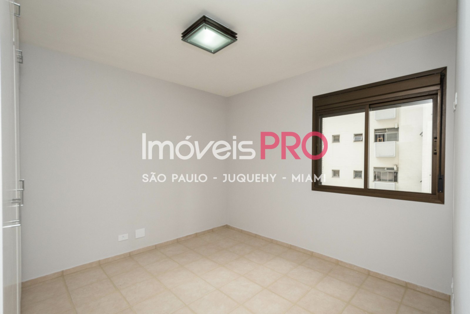 Foto :: IP16856