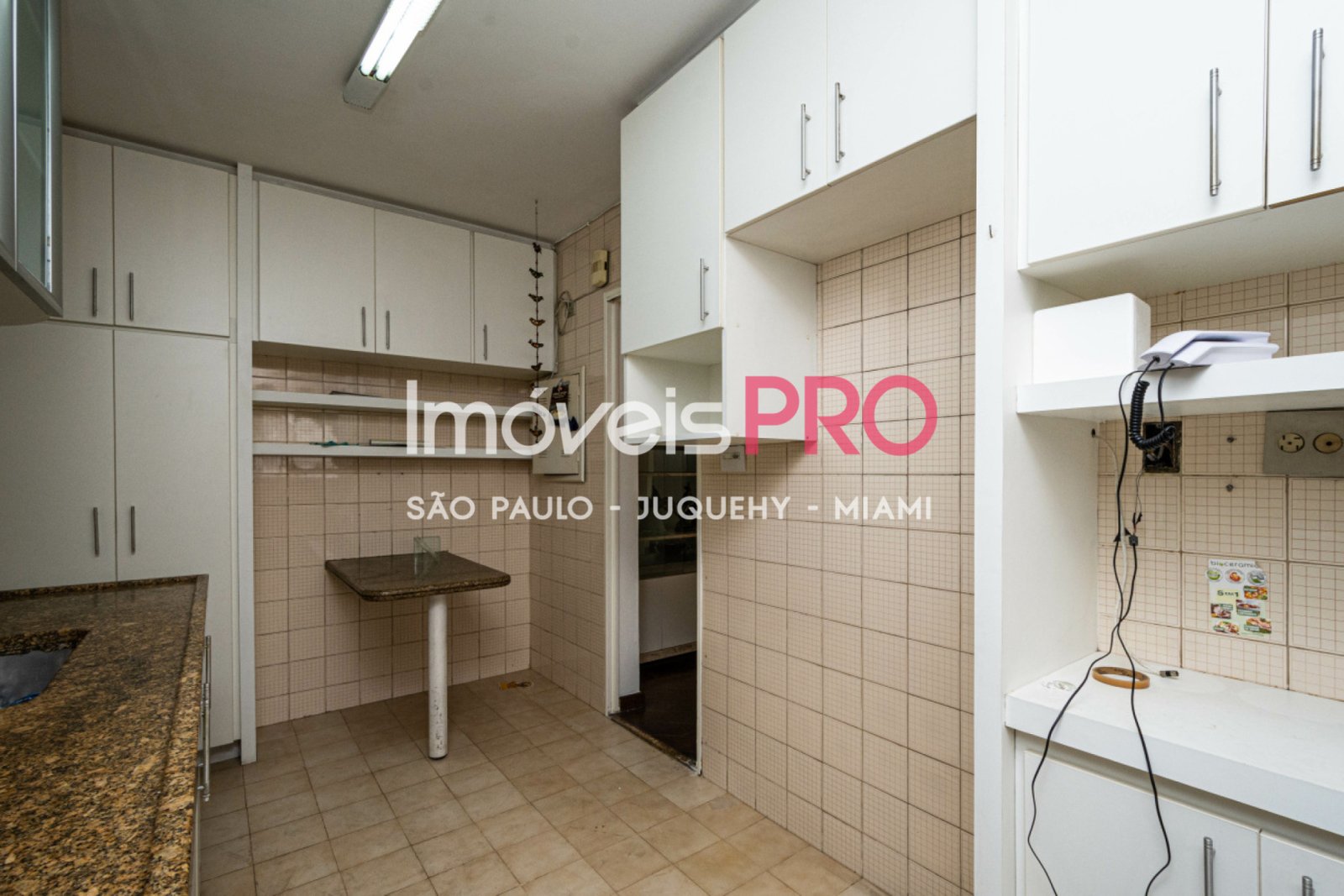 Foto :: IP17162