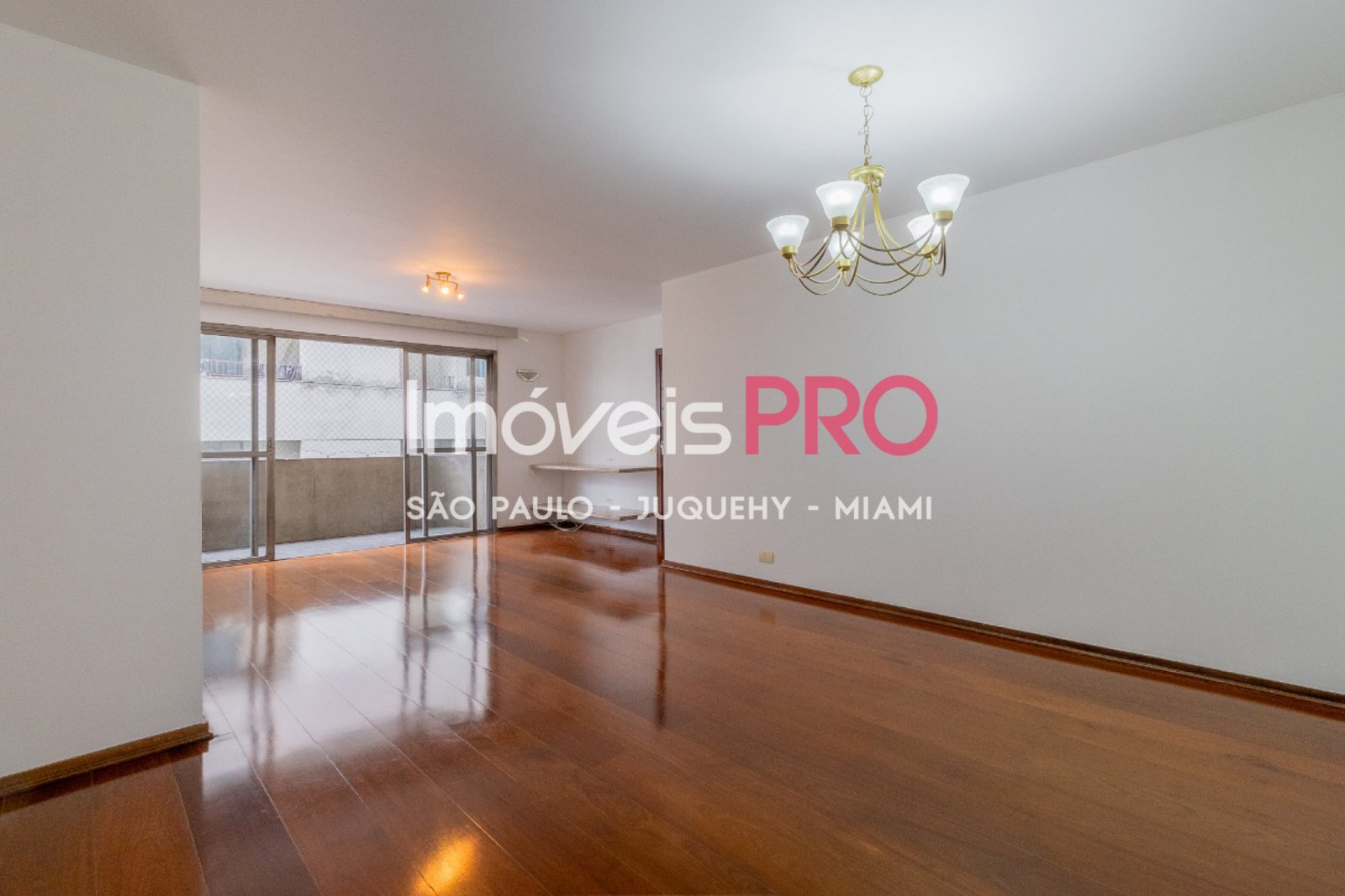 Apartamento de 3 quartos, 126 m², à venda em Moema Pássaros, R$ 1,7 mi — foto 2 de 32