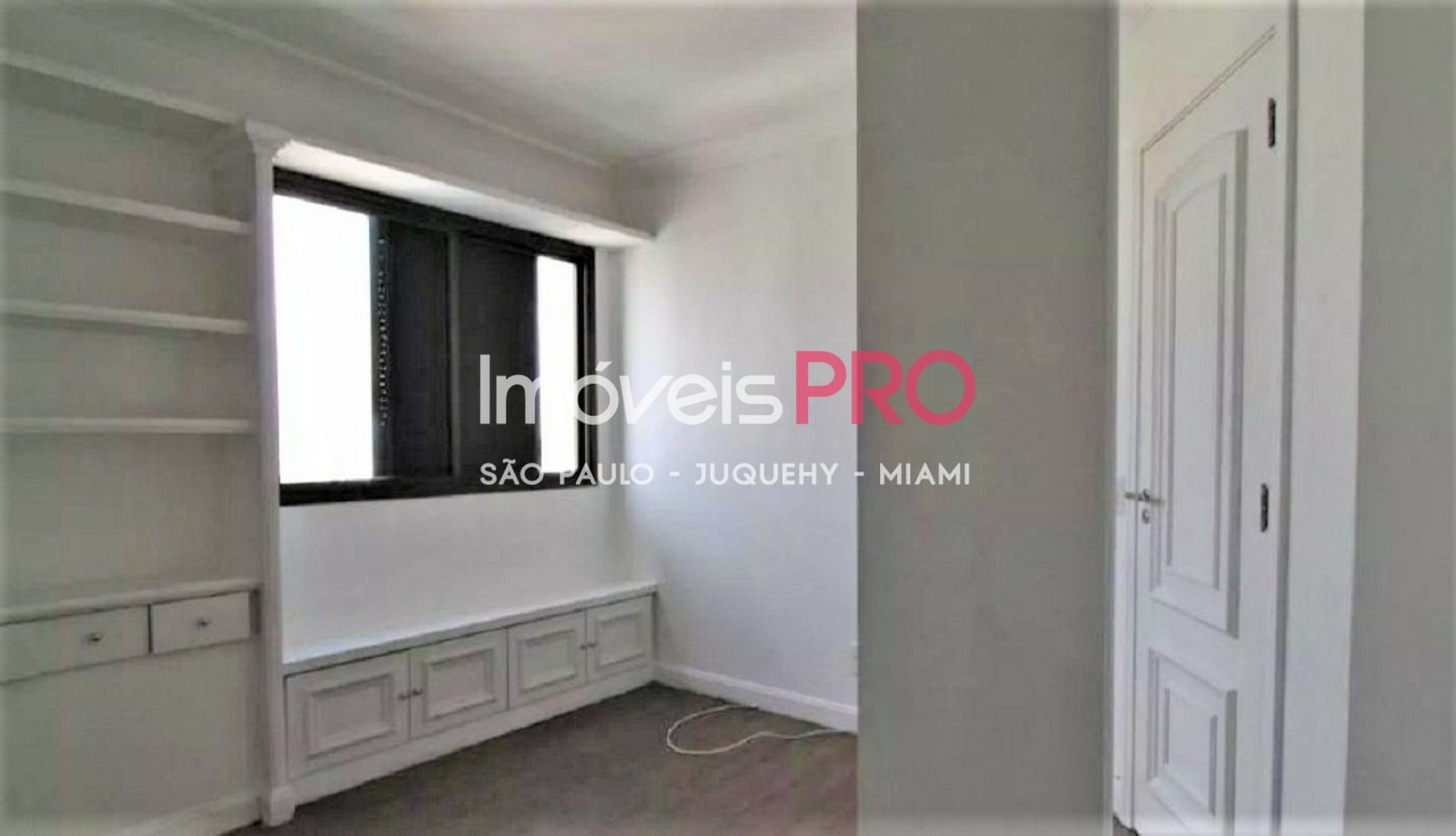 Foto :: https://assets.imoveispro.com.br/thumb/IP17661/cobertura-duplex-venda-campo-belo_IP17661_11_1920x1080.jpg?