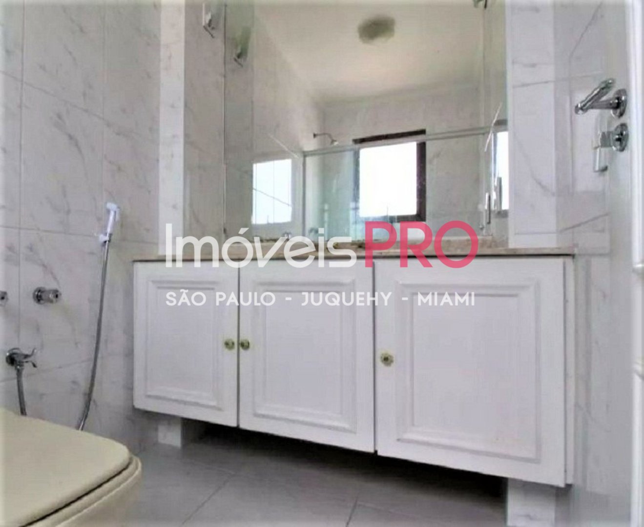 Foto :: IP17661