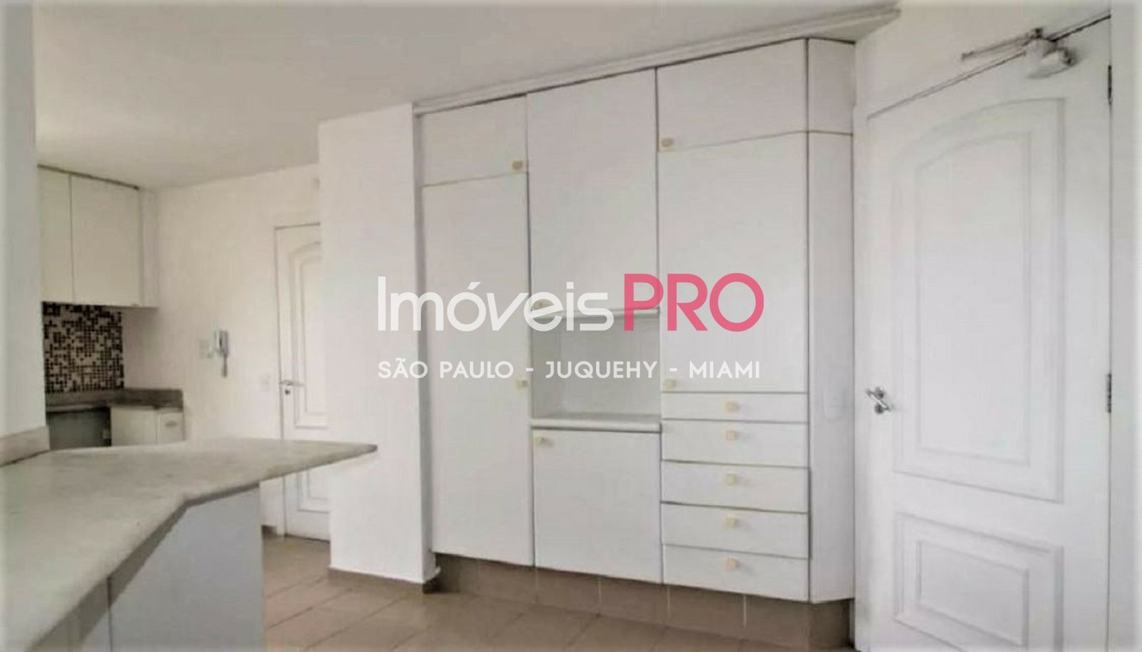 Foto :: IP17661