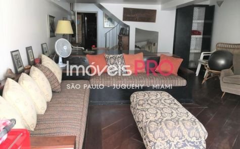 Casa Assobradada em Moema — foto 1 (Ref. IP18341)