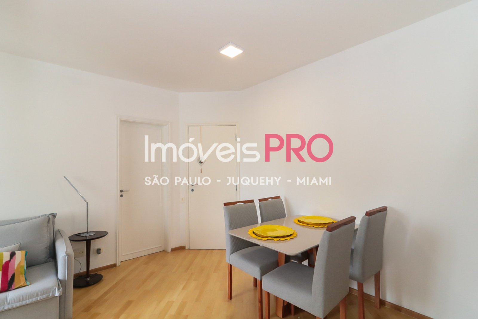 Foto :: IP18447