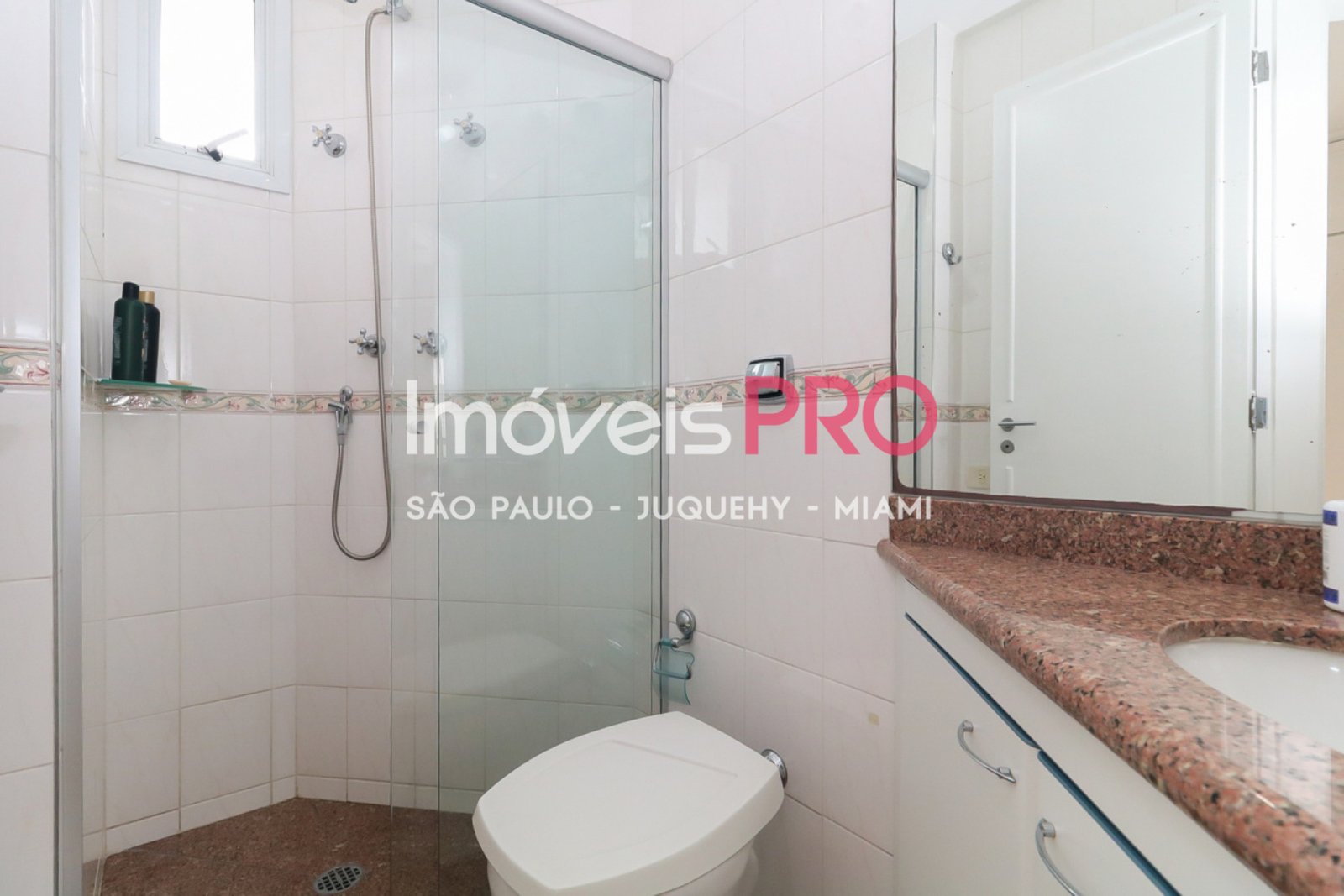 Foto :: IP18447