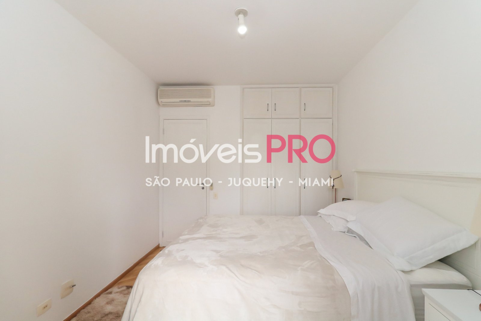 Foto :: IP18447