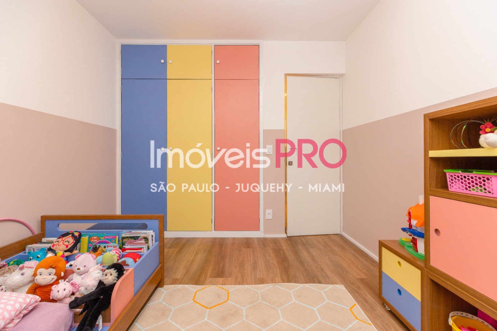 Foto :: IP18461