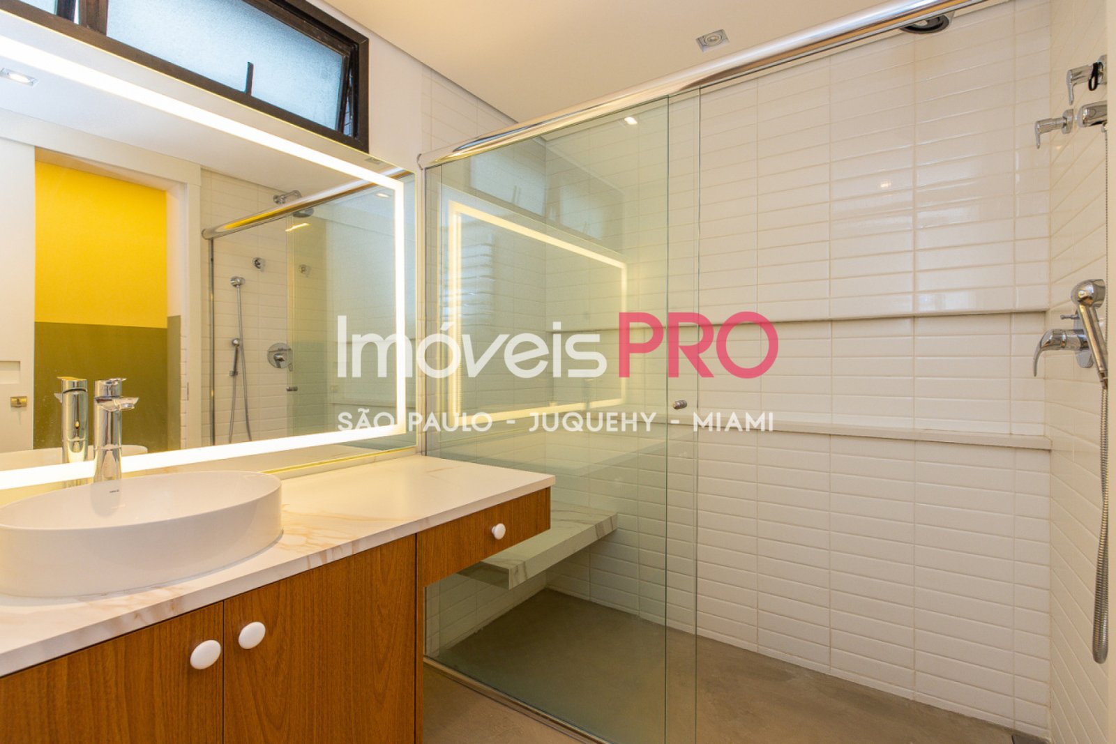 Foto :: IP18461