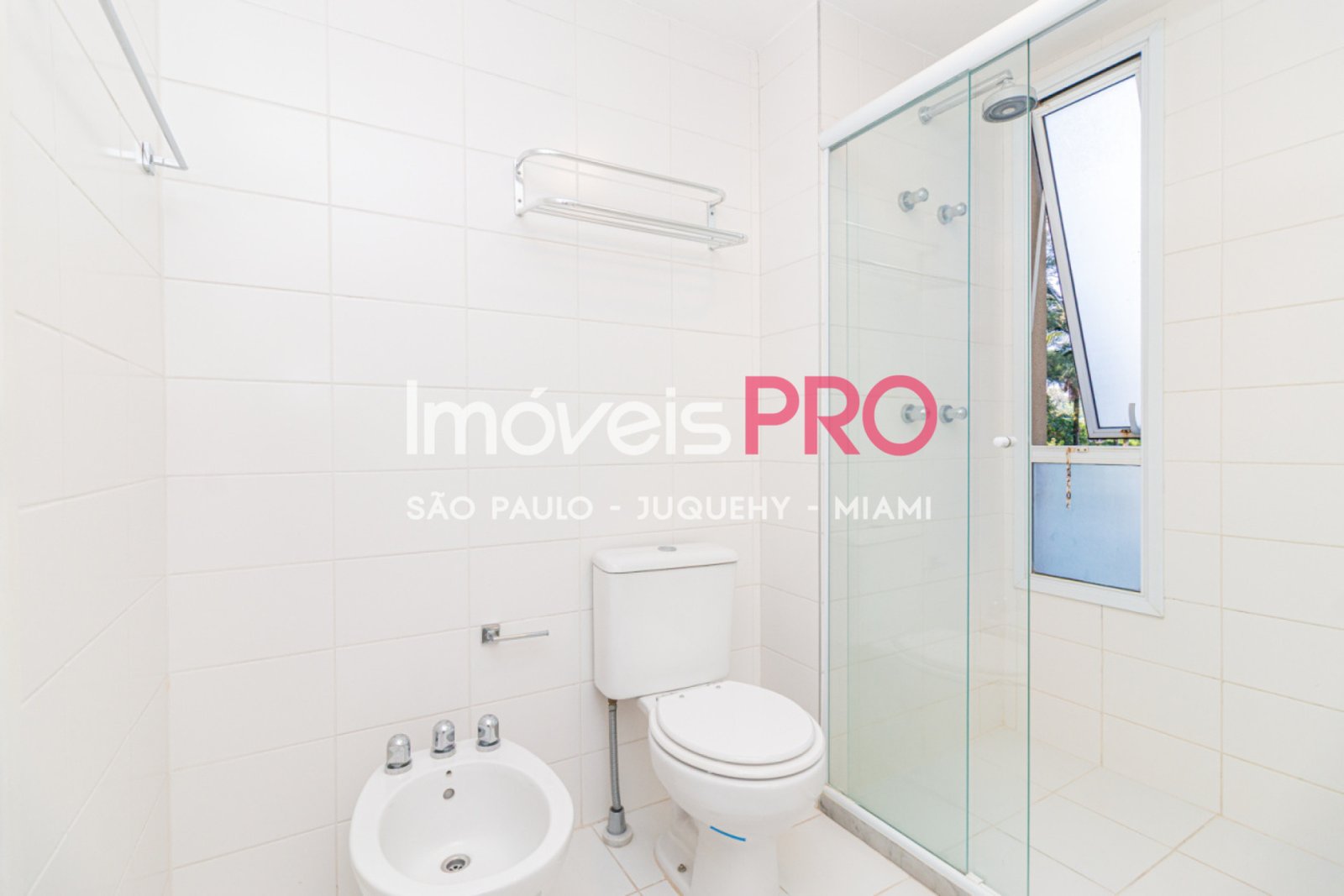 Foto :: https://assets.imoveispro.com.br/thumb/IP18553/apartamento-venda-campo-belo_IP18553_17_1920x1080.jpg?
