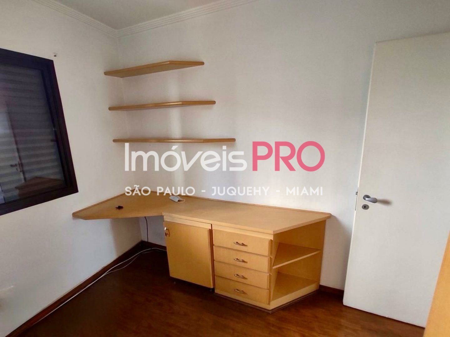 Foto :: IP18750