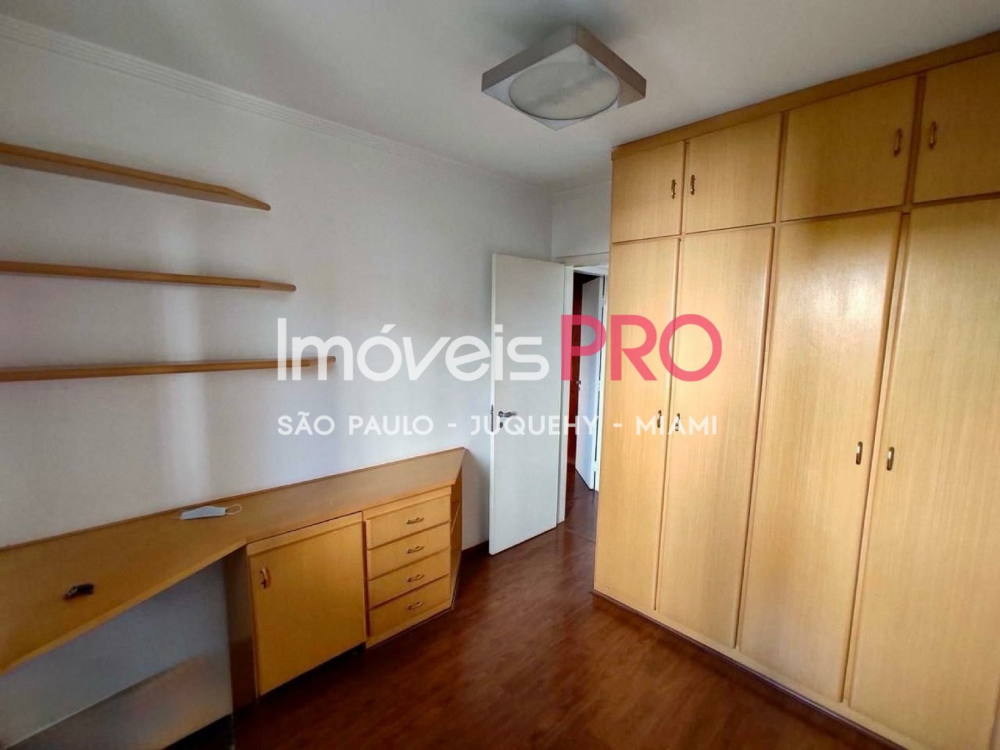 Foto :: IP18750