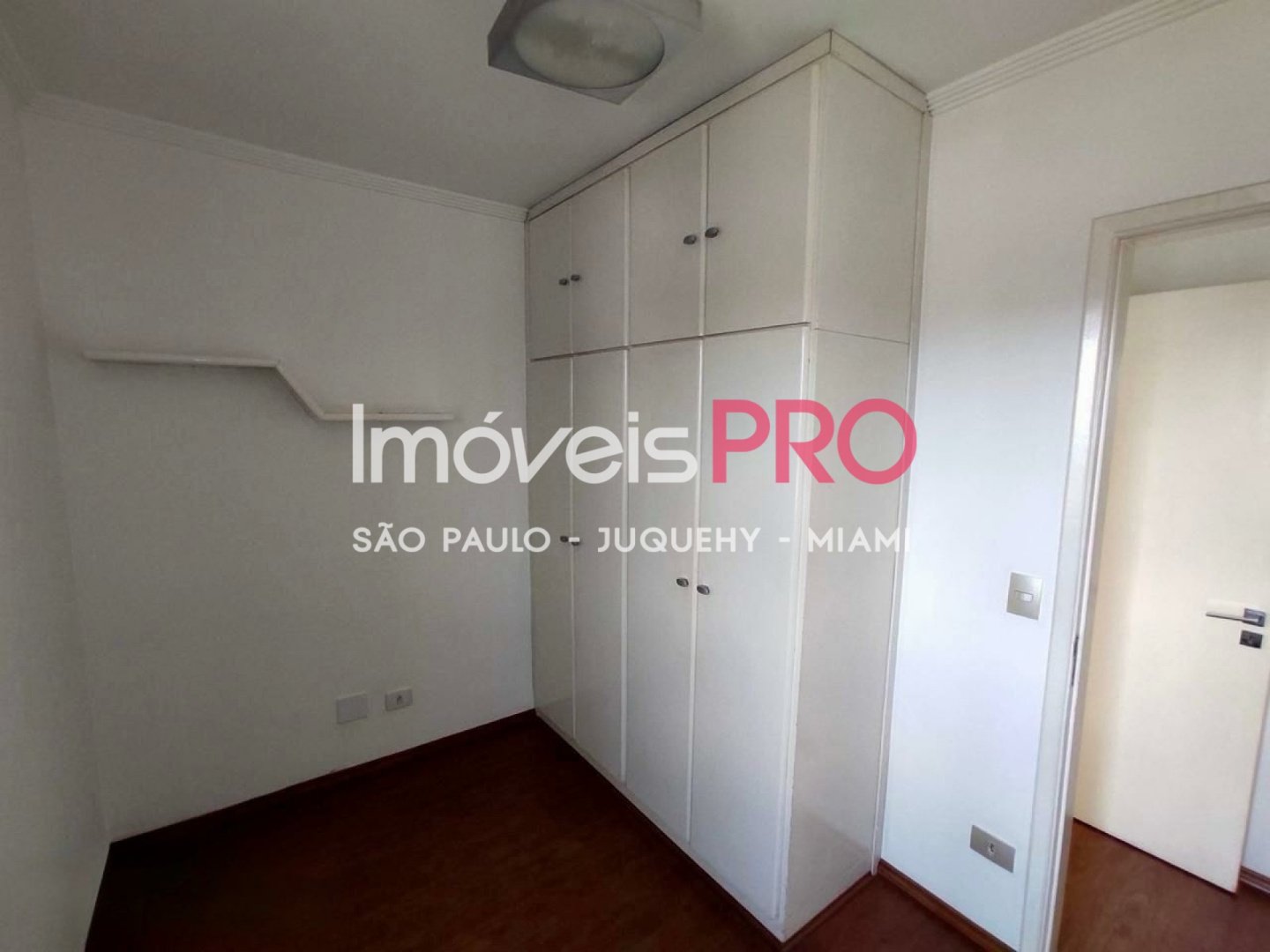 Foto :: IP18750
