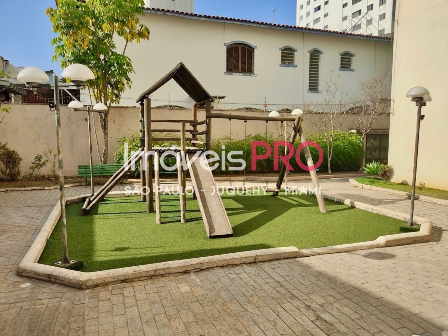 Foto :: https://assets.imoveispro.com.br/thumb/IP18750/apartamento-venda-campo-belo_IP18750_23_1920x1080.jpg?