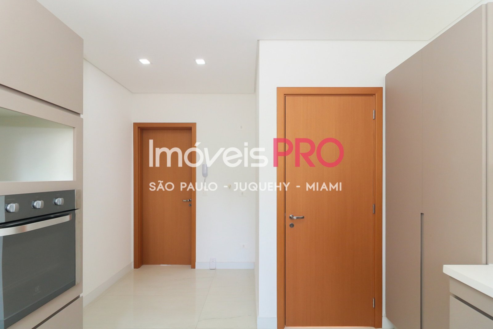 Foto :: IP18857