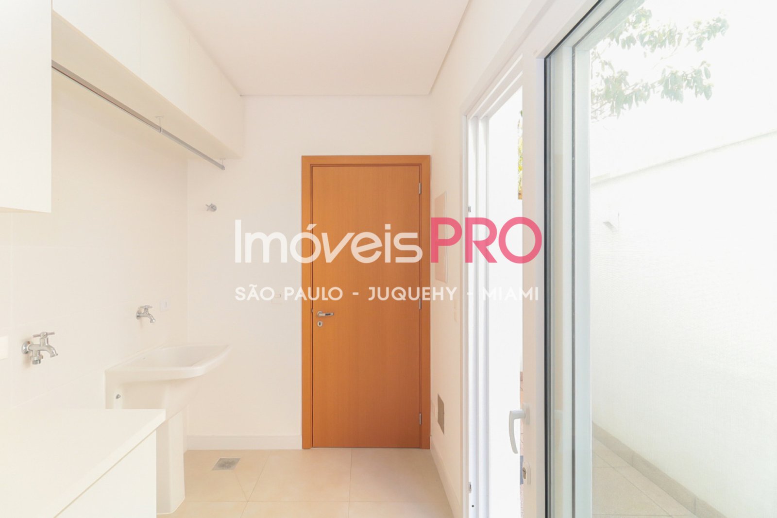 Foto :: https://assets.imoveispro.com.br/thumb/IP18857/condominio-venda-jardim-petropolis_IP18857_23_1920x1080.jpg?