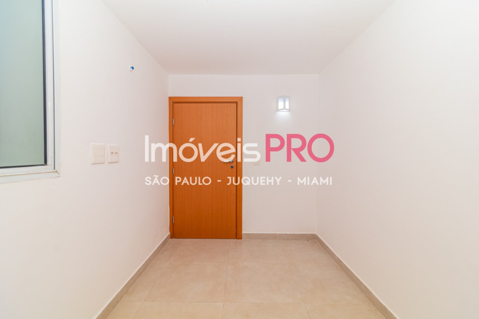 Foto :: IP18857