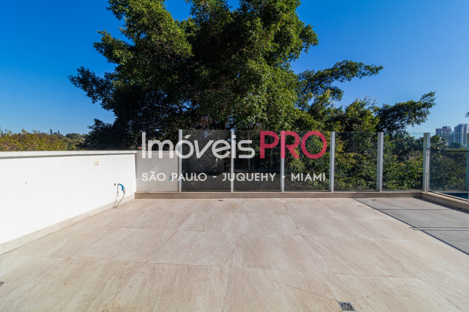 Foto :: https://assets.imoveispro.com.br/thumb/IP18857/condominio-venda-jardim-petropolis_IP18857_59_1920x1080.jpg?