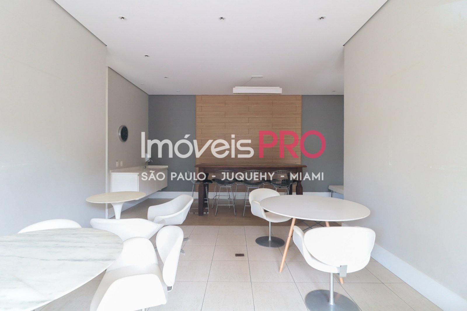 Foto :: IP18954