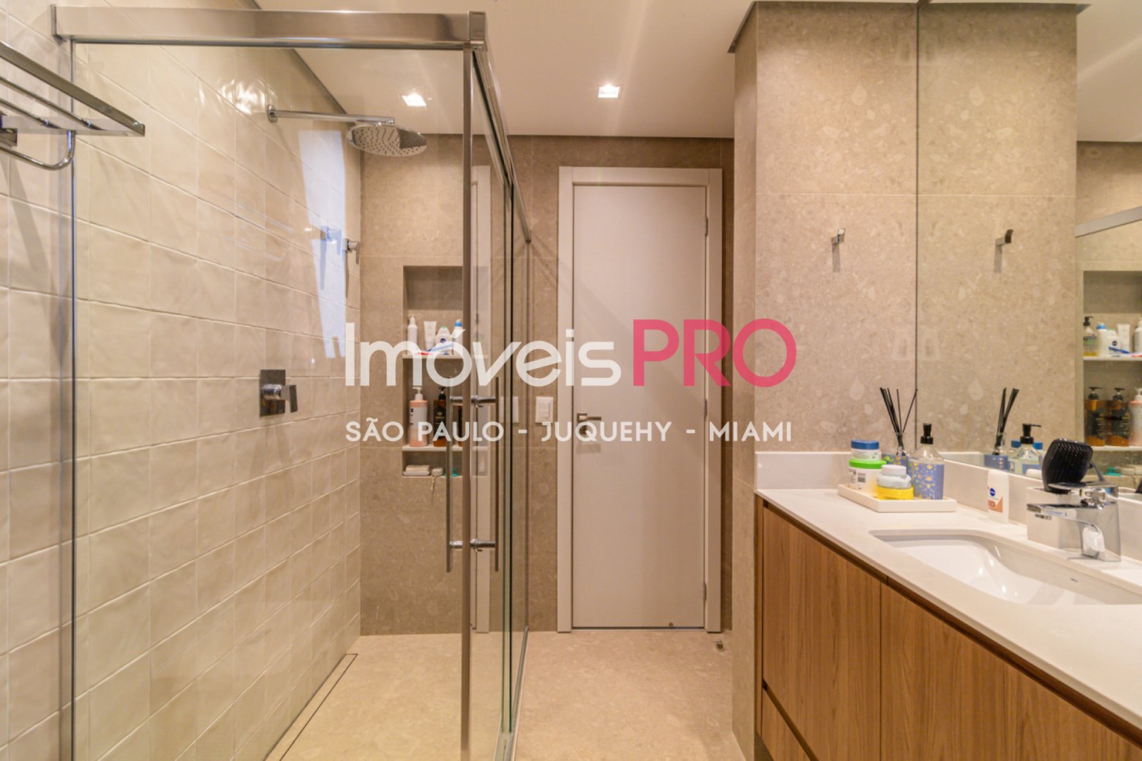 Foto :: https://assets.imoveispro.com.br/thumb/IP19128/apartamento-venda-vila-nova-conceicao_IP19128_35_1920x1080.jpg?