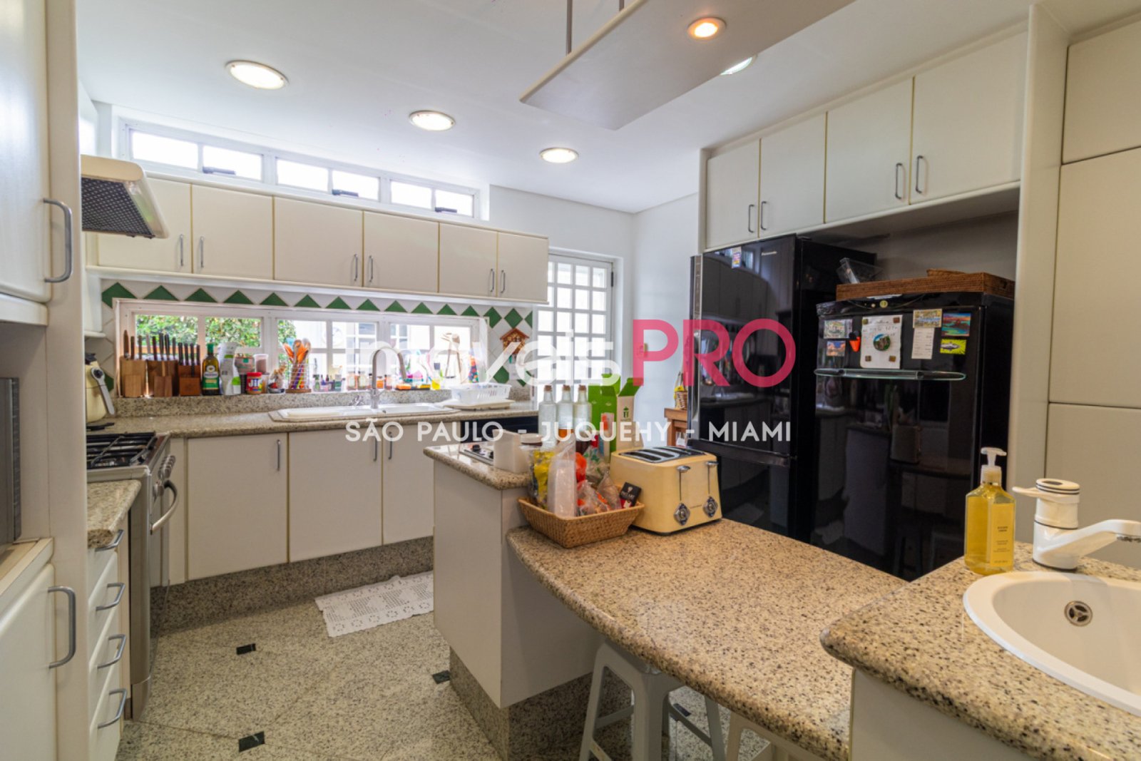 Foto :: https://assets.imoveispro.com.br/thumb/IP19222/sobrado-venda-jardim-marajoara_IP19222_29_1920x1080.jpg?