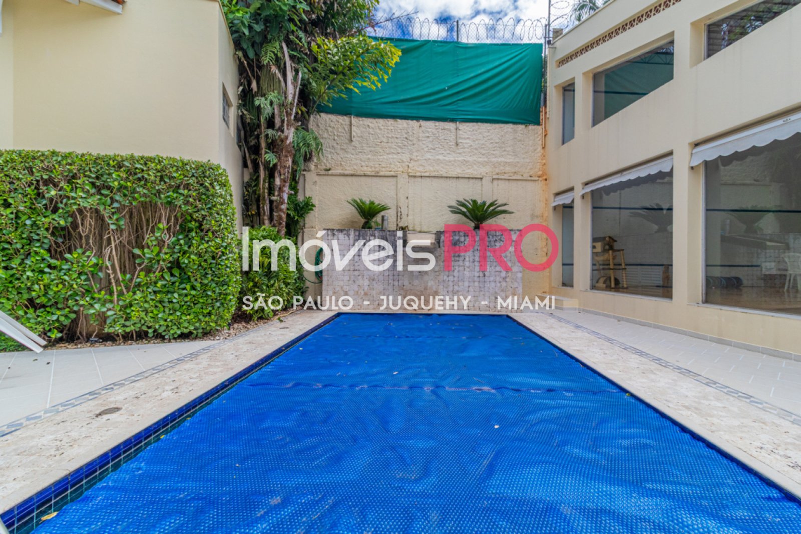 Foto :: https://assets.imoveispro.com.br/thumb/IP19222/sobrado-venda-jardim-marajoara_IP19222_65_1920x1080.jpg?