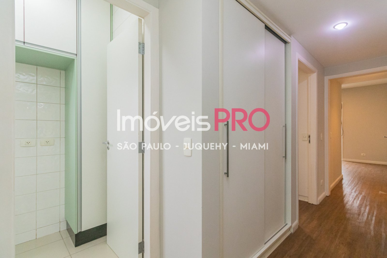 Foto :: https://assets.imoveispro.com.br/thumb/IP19390/apartamento-venda-brooklin_IP19390_23_1920x1080.jpg?