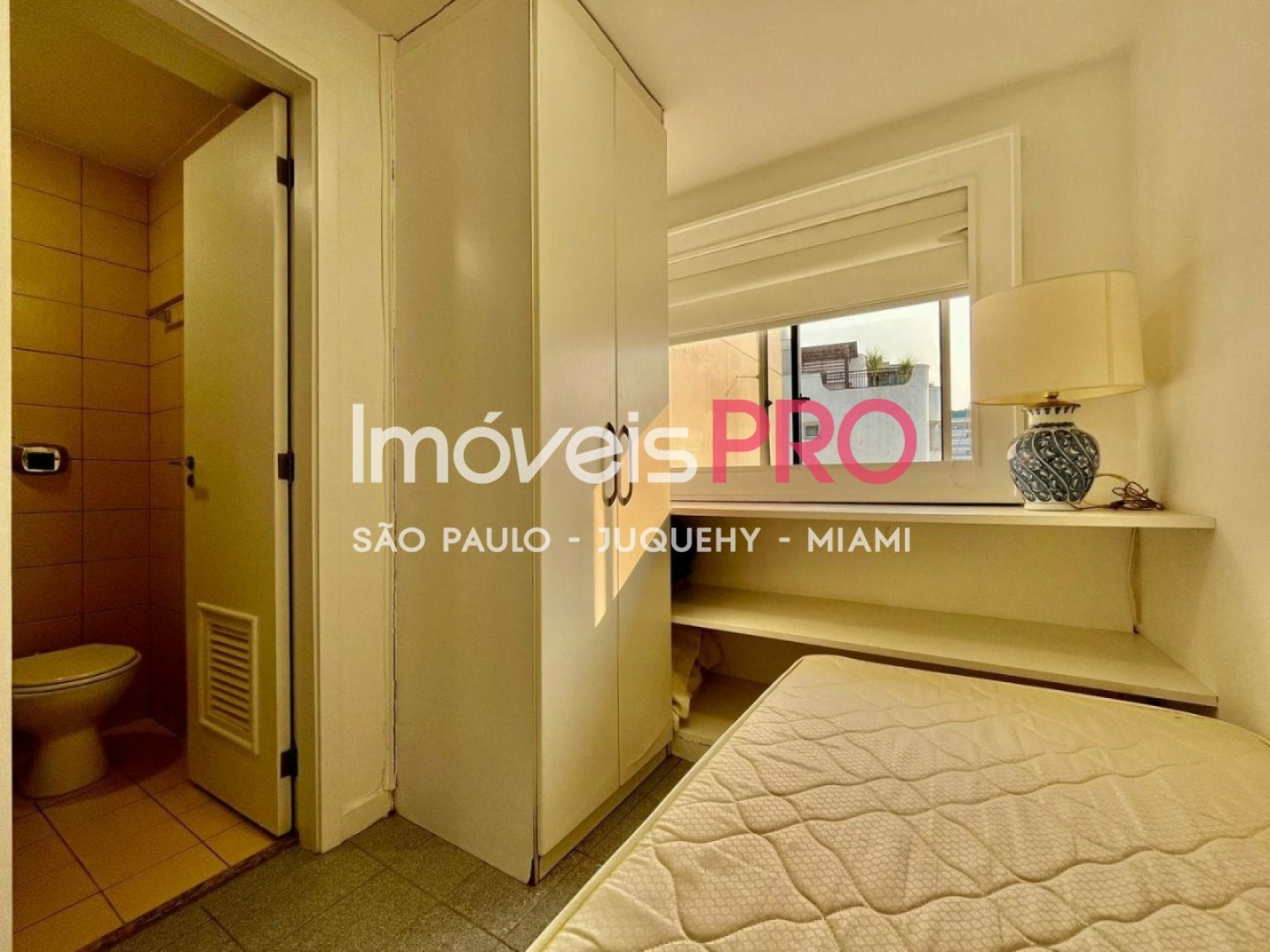 Foto :: https://assets.imoveispro.com.br/thumb/IP19410/cobertura-duplex-venda-morumbi_IP19410_35_1920x1080.jpg?