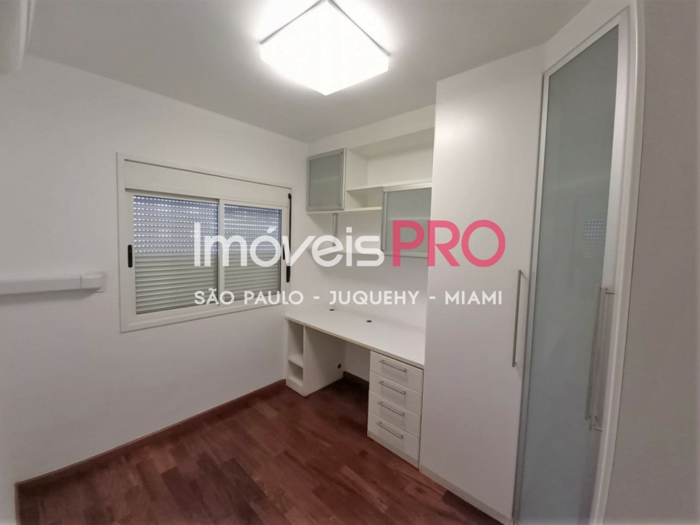 Foto :: https://assets.imoveispro.com.br/thumb/IP19417/apartamento-aluguel-moema-indios_IP19417_17_1920x1080.jpg?