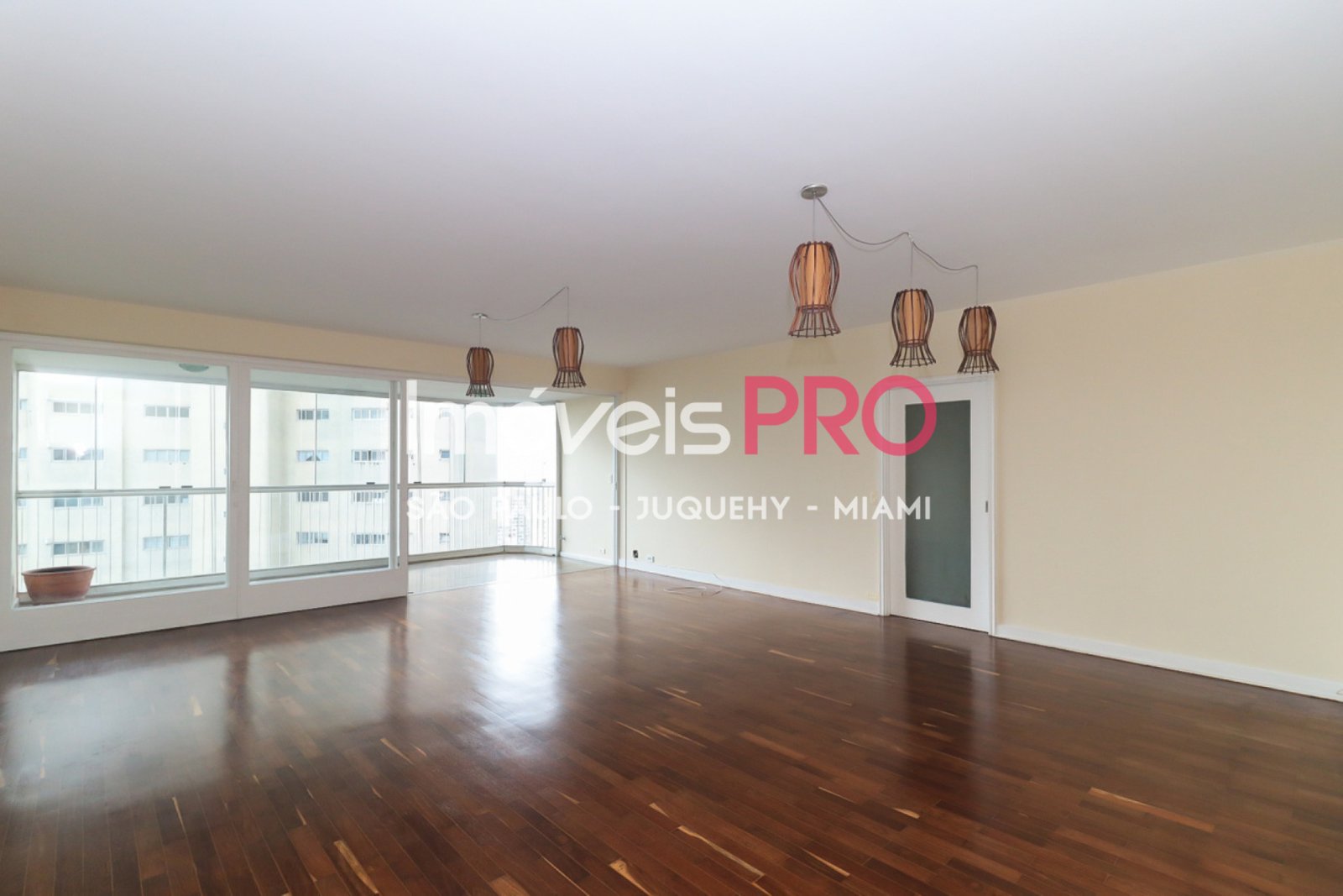 Apartamento de 4 quartos, 210 m², para alugar em Morumbi — foto 3 de 31