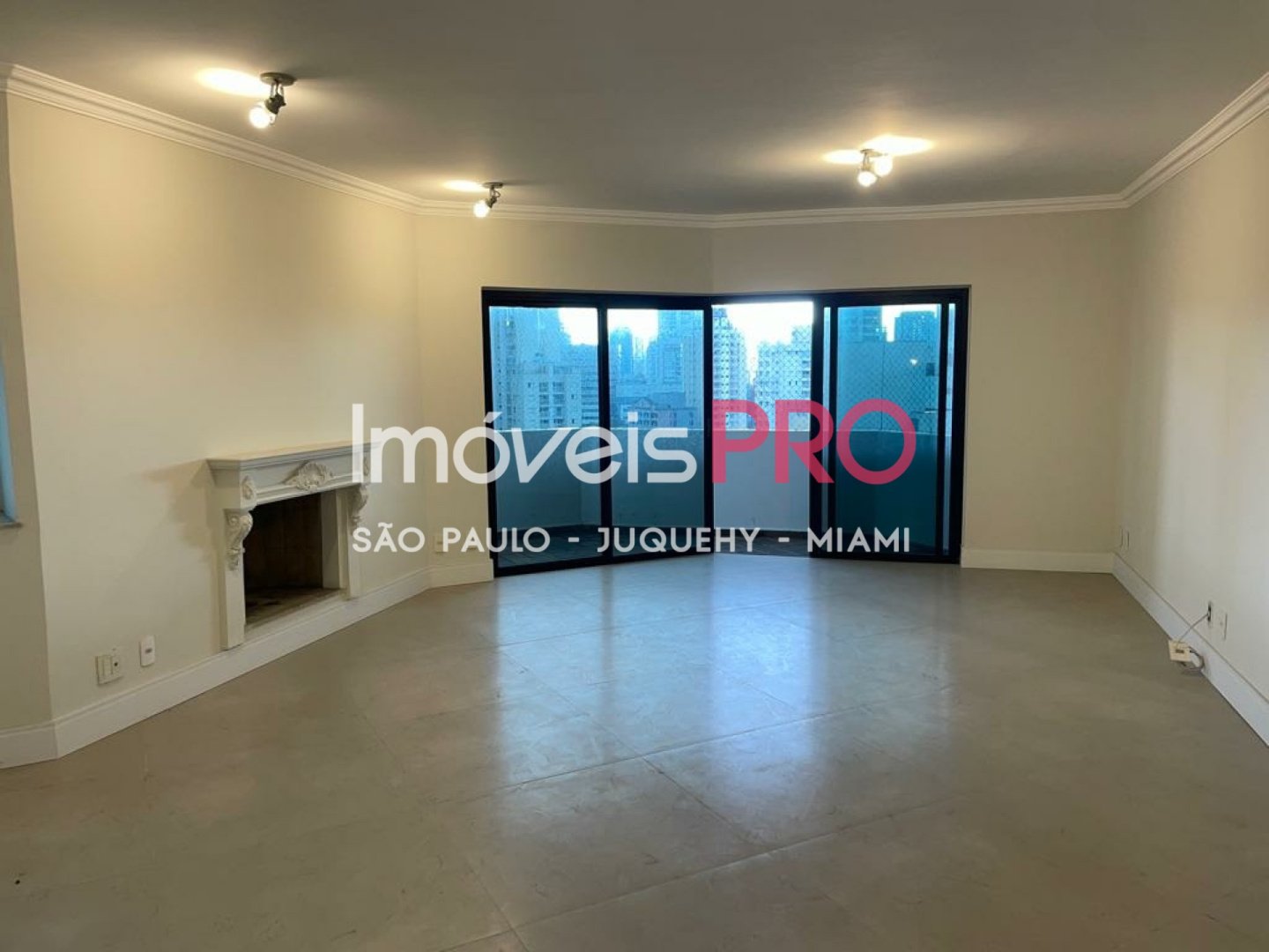 Apartamento de 4 quartos, 176 m², à venda em Vila Nova Conceição — foto 1 de 22