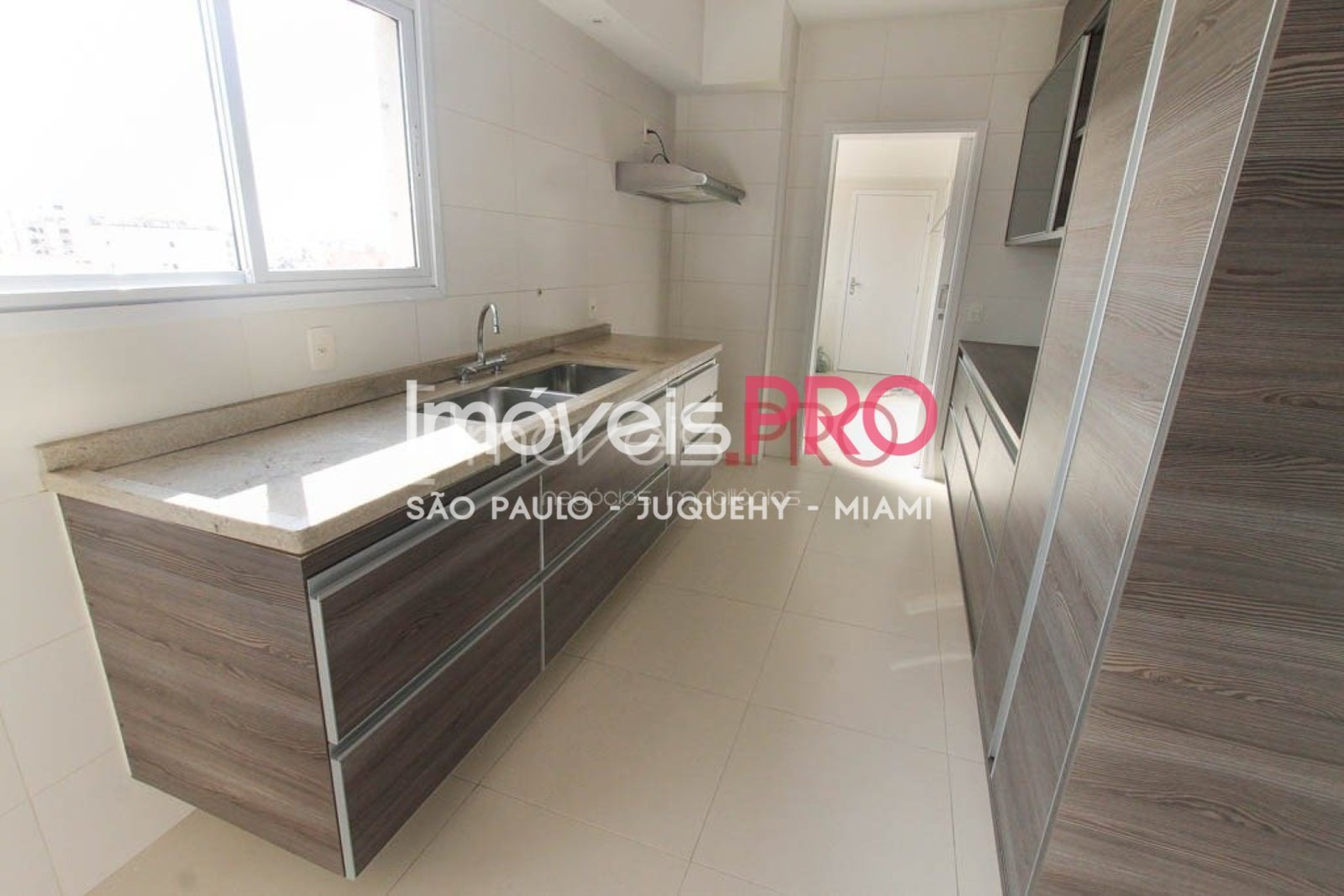 Foto :: https://assets.imoveispro.com.br/thumb/IP1962/apartamento-aluguel-moema-indios_IP1962_17_1920x1080.jpg?