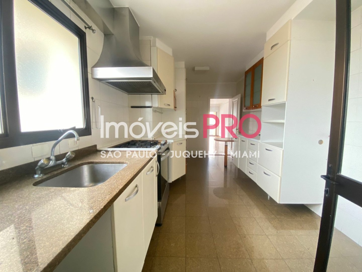 Foto :: IP19622