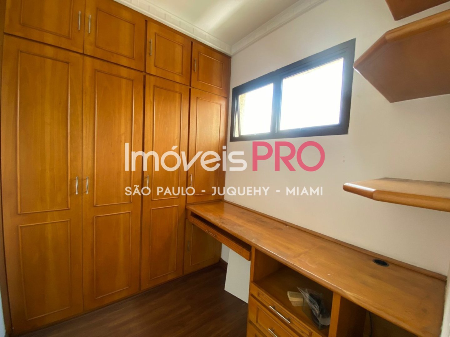 Foto :: IP19622