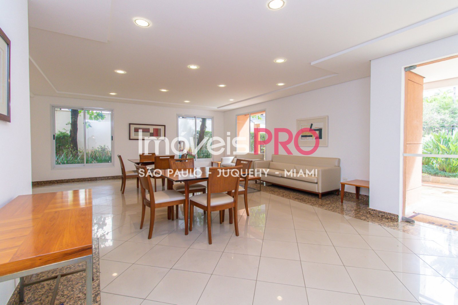 Foto :: https://assets.imoveispro.com.br/thumb/IP20036/apartamento-venda-brooklin_IP20036_35_1920x1080.jpg?