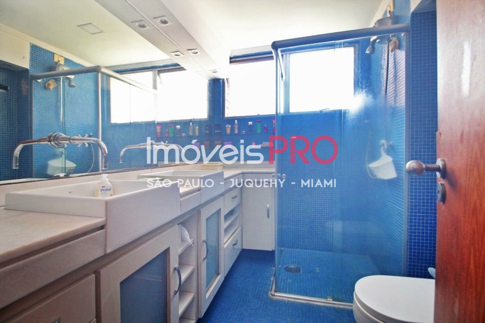 Foto :: https://assets.imoveispro.com.br/thumb/IP20304/apartamento-venda-campo-belo_IP20304_23_1920x1080.jpg?