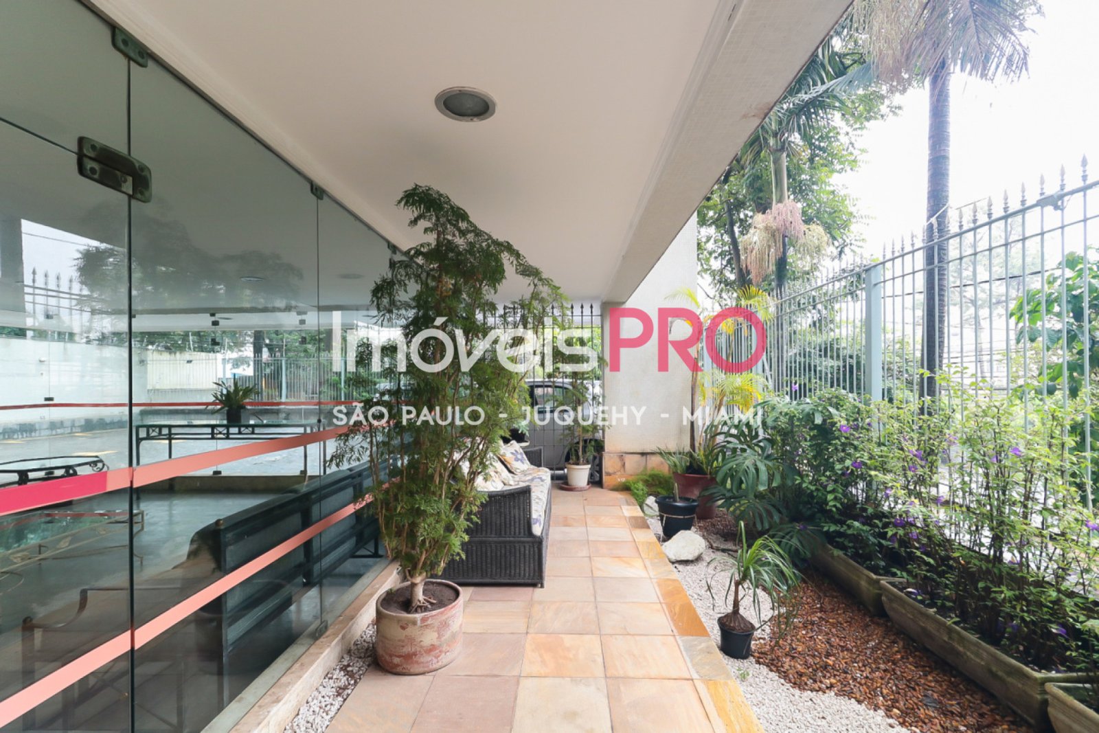 Foto :: https://assets.imoveispro.com.br/thumb/IP20304/apartamento-venda-campo-belo_IP20304_29_1920x1080.jpg?